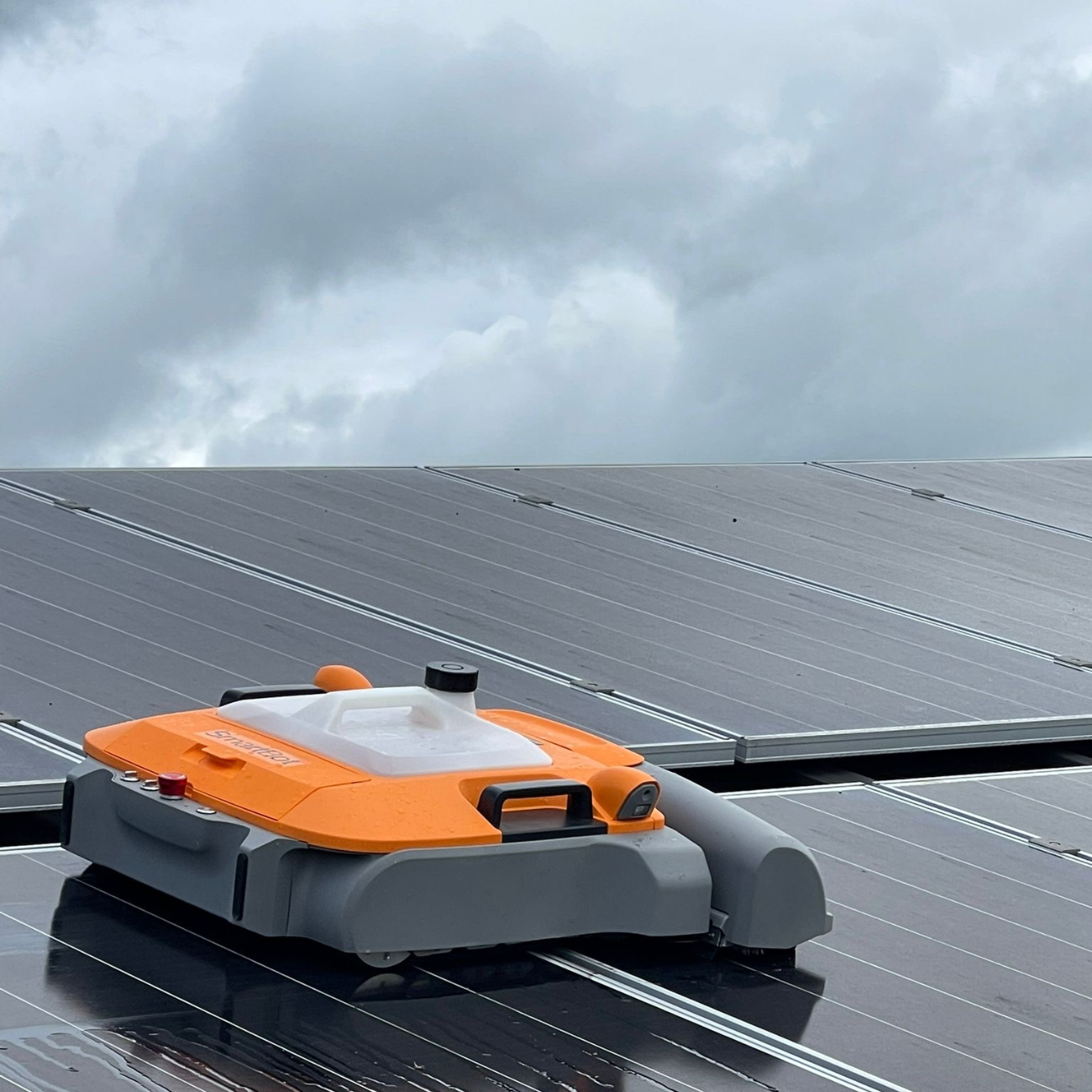 Robot Limpiapaneles FV RDN12